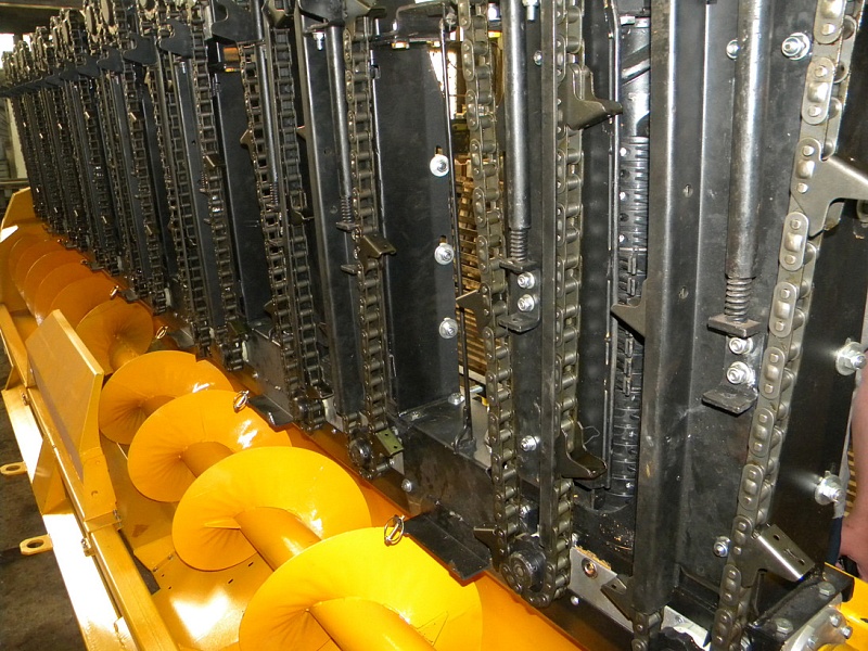 Жатка кукурузная ЖК-60