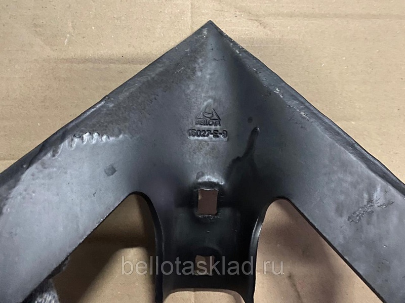 Лапа стрельчатая 15027 Е9 СА 1