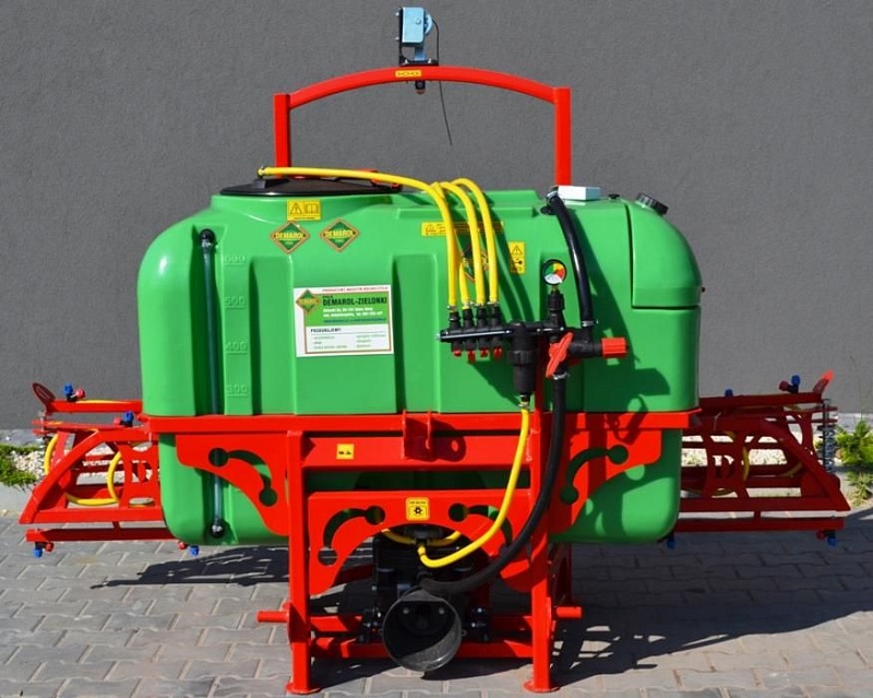 Опрыскиватель 600-12 Demarol