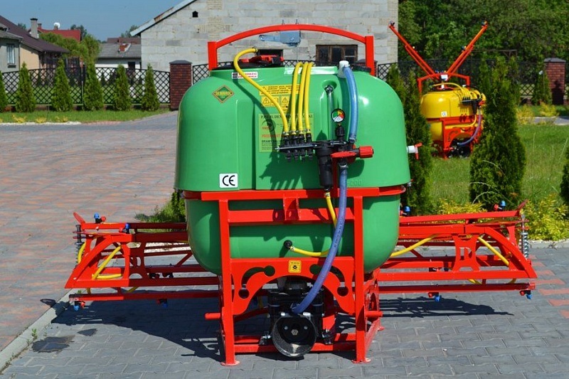 Опрыскиватель 400-12 Demarol