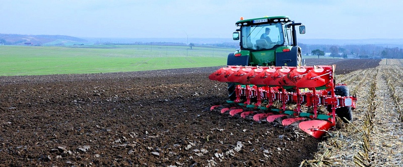 Плуг оборотный VARIO Giant 8