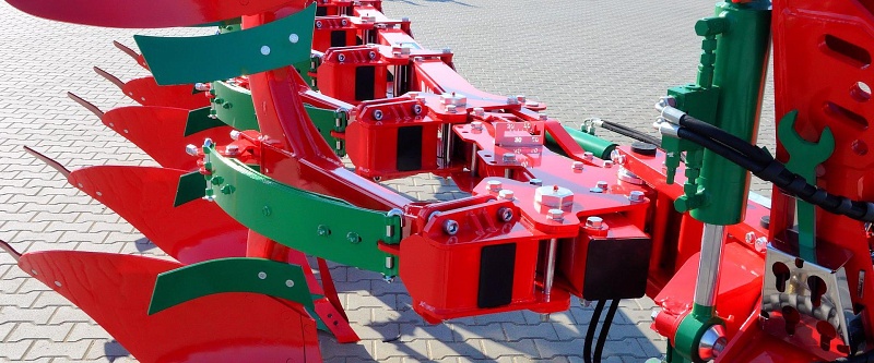 Плуг оборотный VARIO POVR3
