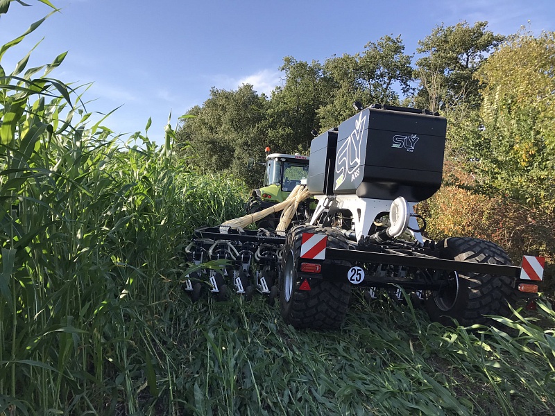 Сеялка зерновая пневматическая SLY BOSS NO-TILL 30