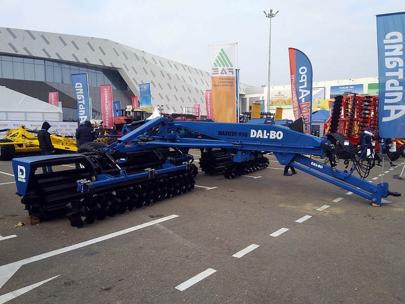MaxiCut 600