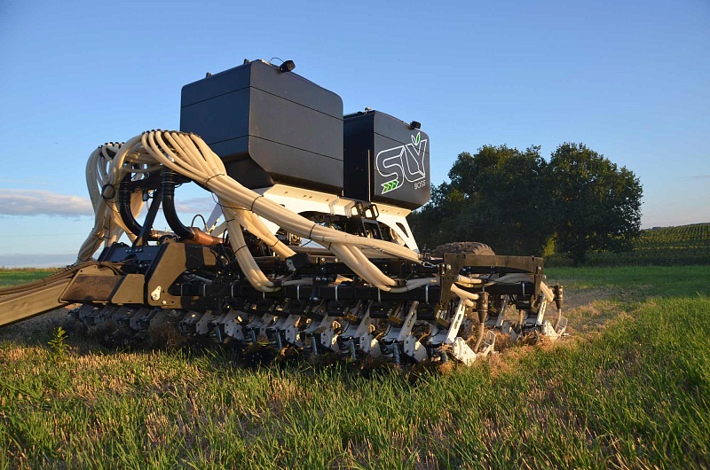 Сеялка зерновая пневматическая SLY BOSS NO-TILL 30