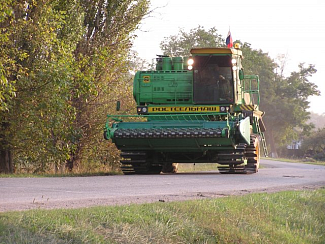 Полугусеничный ход к комбайну «Дон-1500»