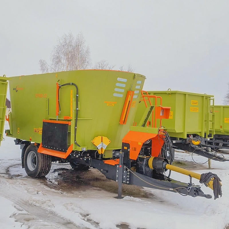 Вертикальный смеситель кормораздатчик СРКВ-17