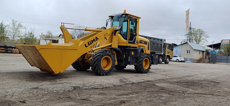 Фронтальный погрузчик LGMA T938