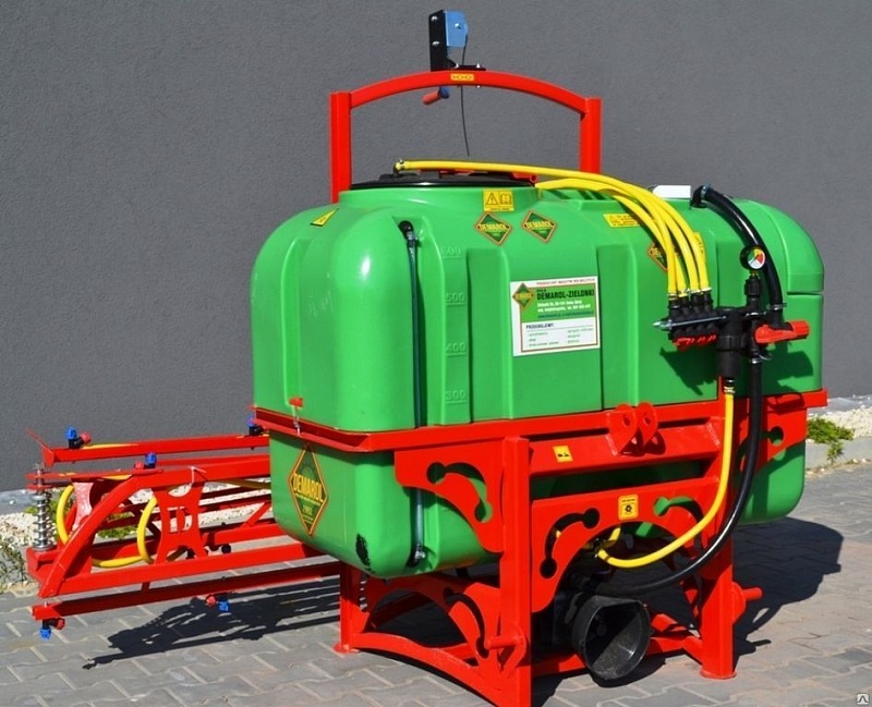 Опрыскиватель 600-12 Demarol